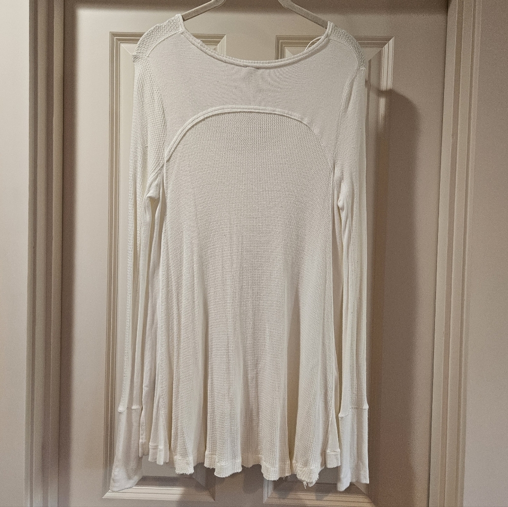Free People Malibu Thermal Tee Long Sleeve Thumbholes Scoop Neck Ivory Small EUC - Picture 8 of 16